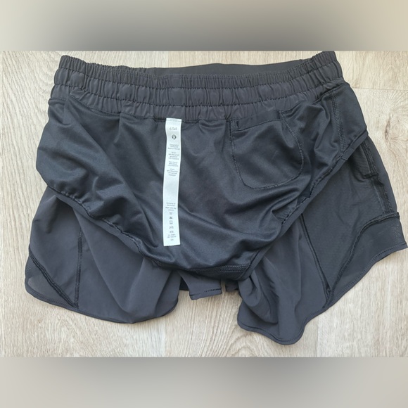Lululemon Hotty Hot Low-Rise Lined Short 4” Orange Theory OTF - Picture 4 of 4